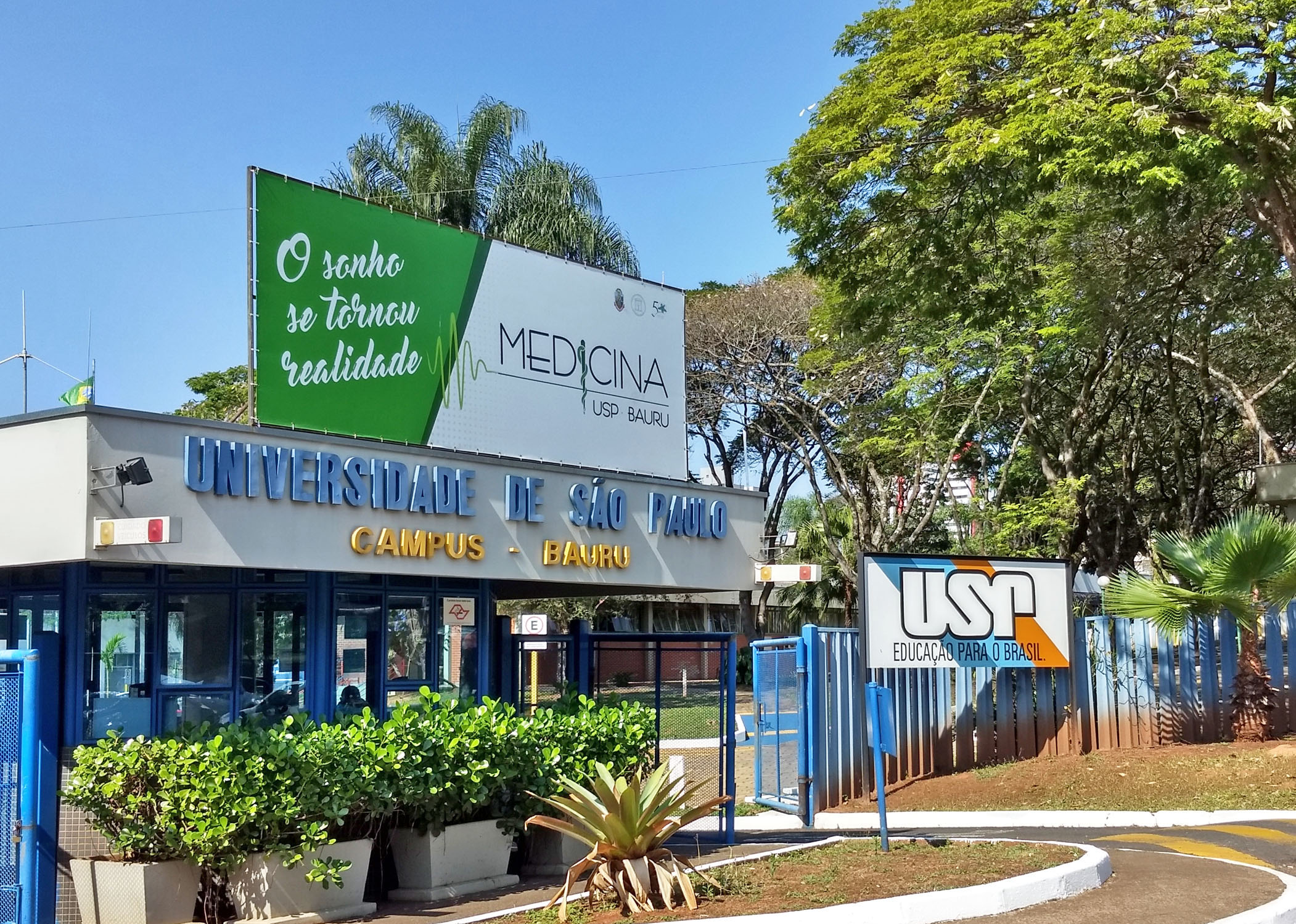 Faculdade de Medicina de Bauru da USP lança concurso para seleção de logotipo oficial